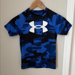 Under Armour Kids Black and Blue Camo Tee